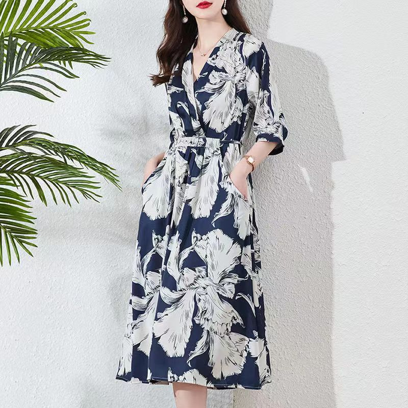 New Waist-controlled Lace-up 34 Sleeve V-neck Printed Skirt - Image 5