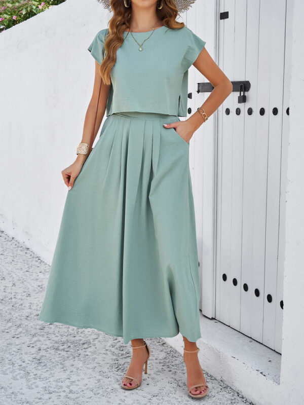 Women's Minimalist Casual Sleeveless Top And Long Skirt Set - Image 7